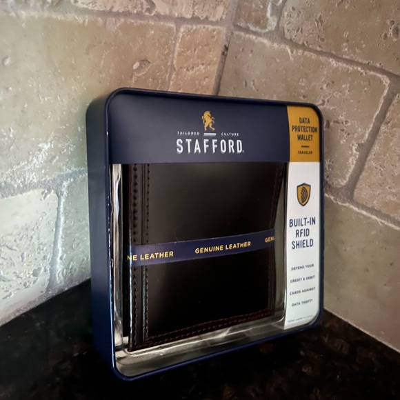 Mens Stafford RFID Shield Wallet - Picture 10 of 15